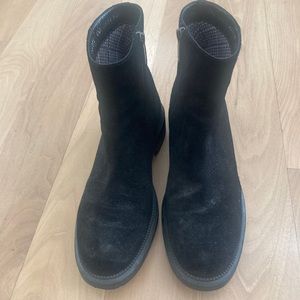 Aquatalia suede ankle boots